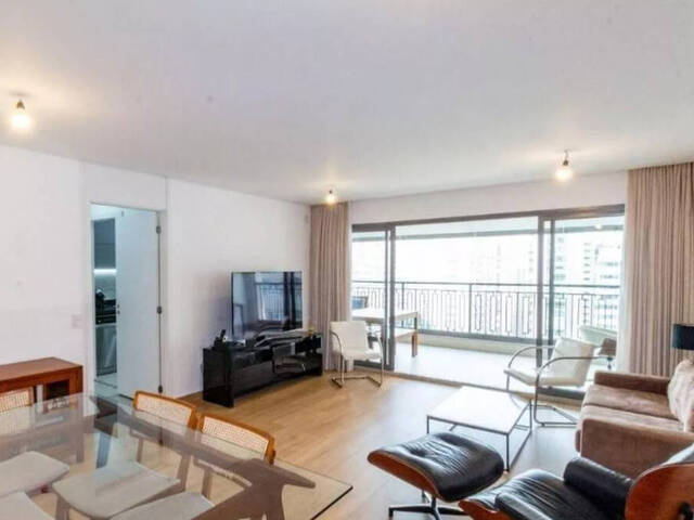 Venda em Moema - São Paulo